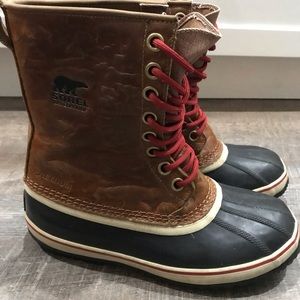 Sorel boots - size 8